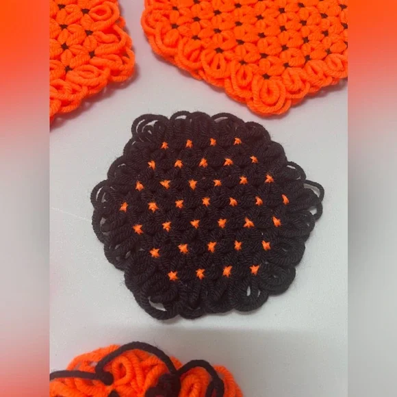 Vintage MCM Handmade Loom Doilies Crochet Placemat Trivet Yarn Flower Halloween - Picture 3 of 9